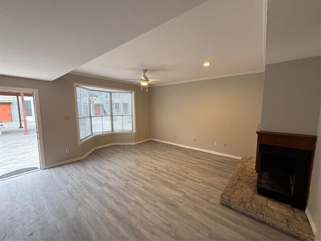 Building Photo - 2529 Rio Grande St