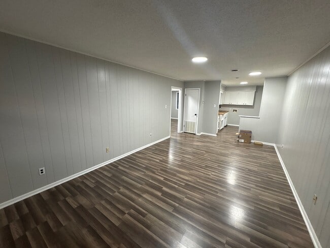 Building Photo - 207 Highland St