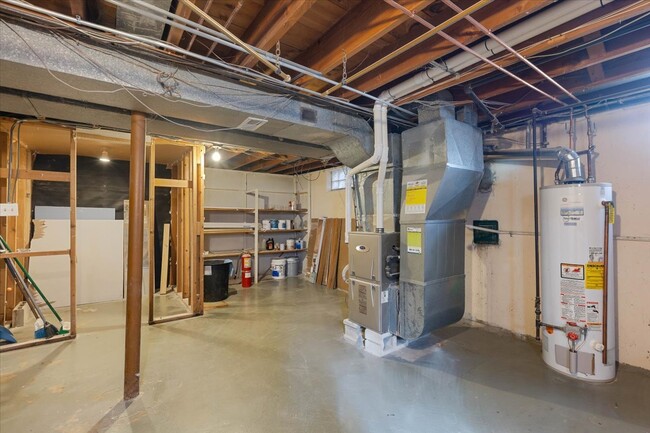 Building Photo - 4538 Dempster St