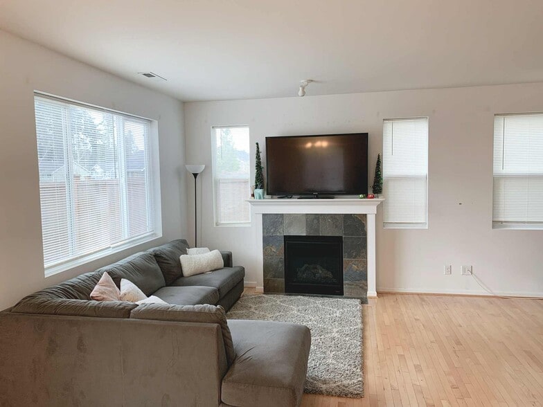 Living Room - 17724 39th Dr SE