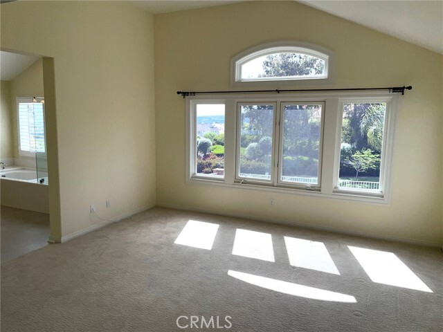 Building Photo - 27 High Bluff