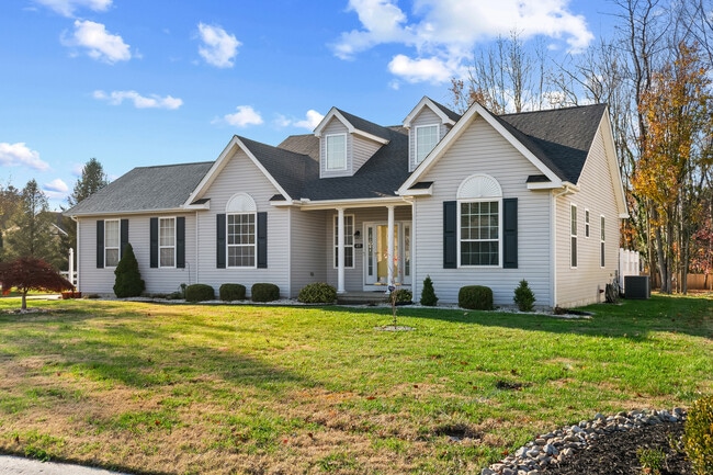 Building Photo - 49 Humphreys Dr