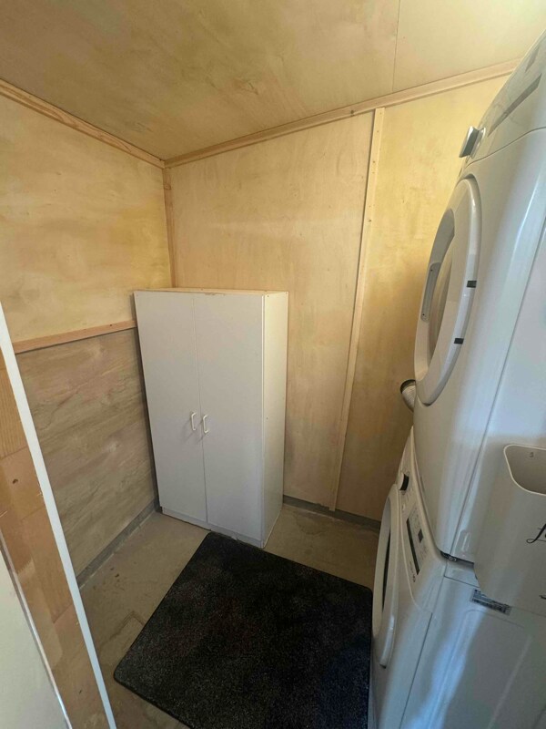 Building Photo - 887 N 1500 W