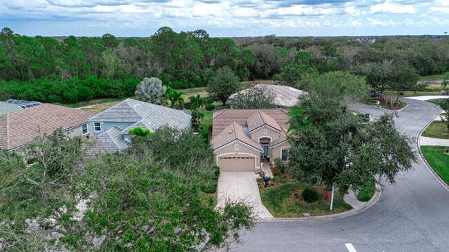 Building Photo - 8419 Whispering Woods Ct