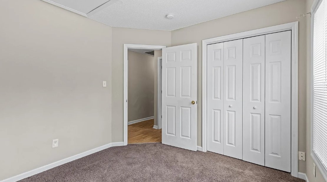 Building Photo - 122 Settlers Cir