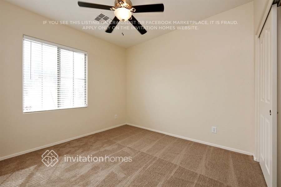 Building Photo - 7330 W Sophie Ln