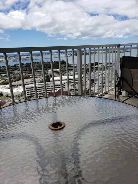 Eat-on Balcony - 98-410 Koauka Loop