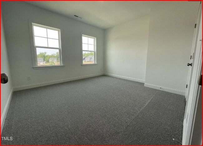 Building Photo - Room in House on Goldfinch Perch Ln