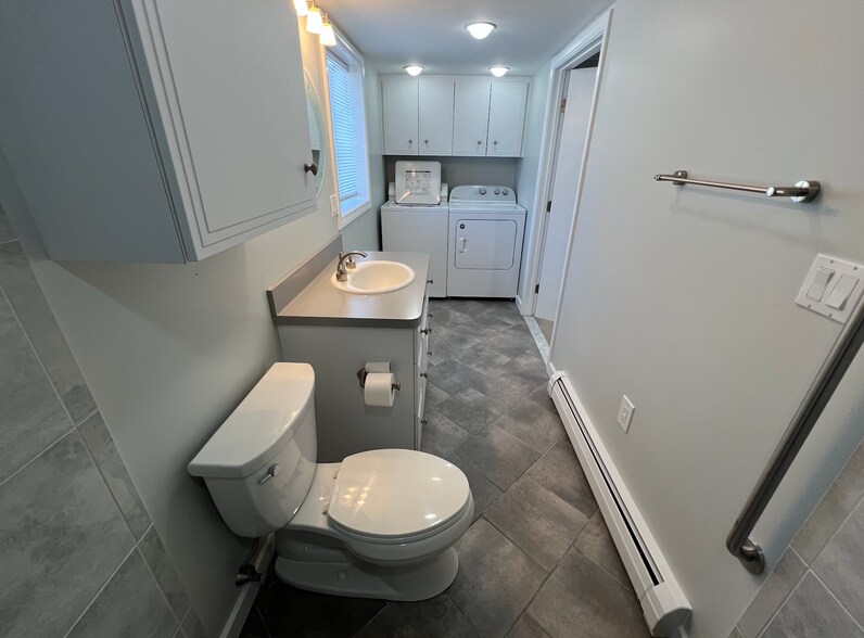 Building Photo - 27 Church St