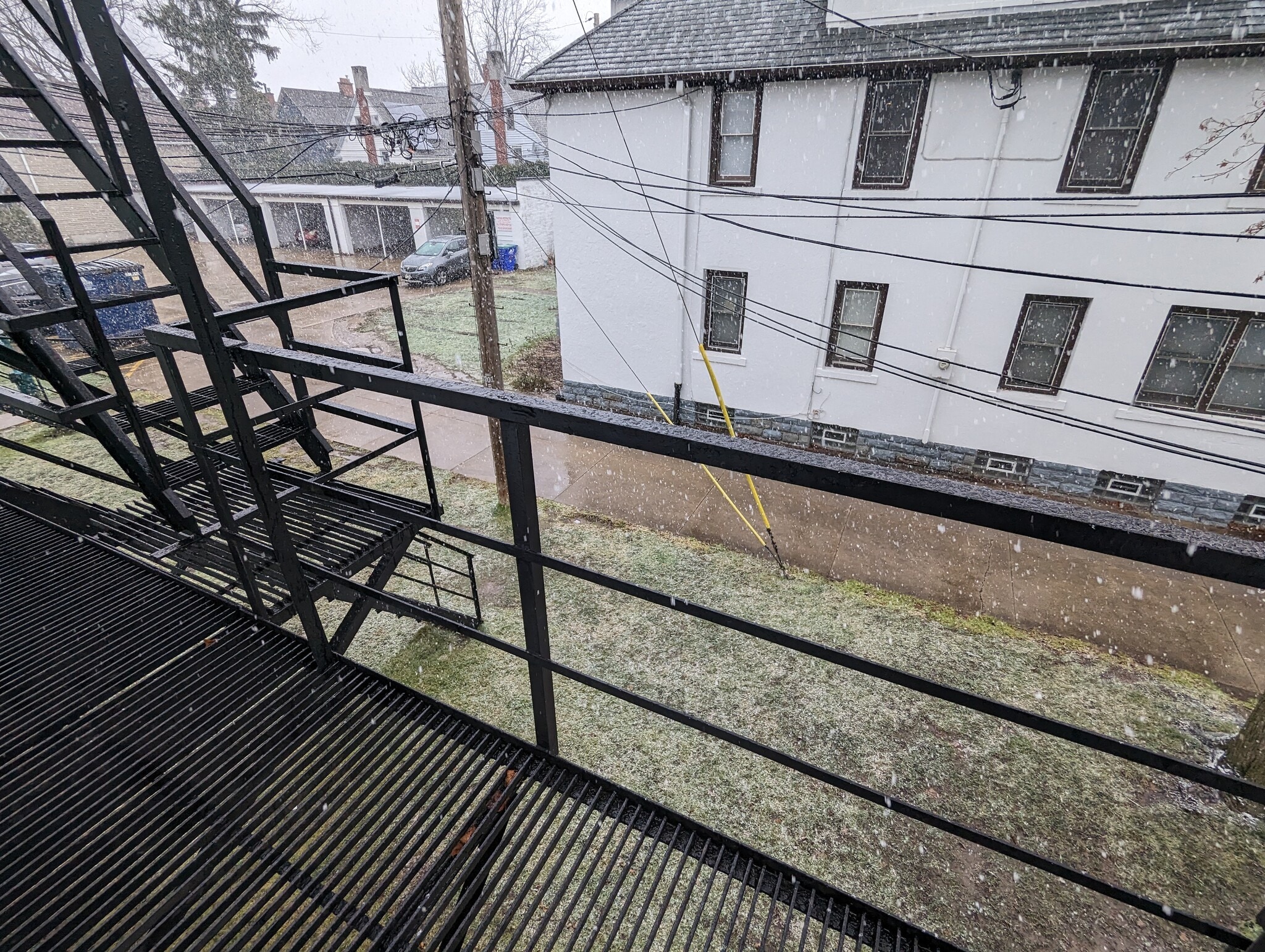 Building Photo - 608 Elmwood Ave