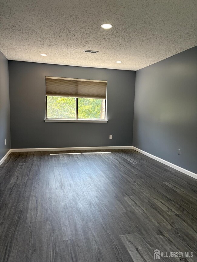 Building Photo - 1209 Edison Glen Terrace