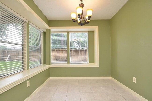Building Photo - 1306 Plum Park Dr