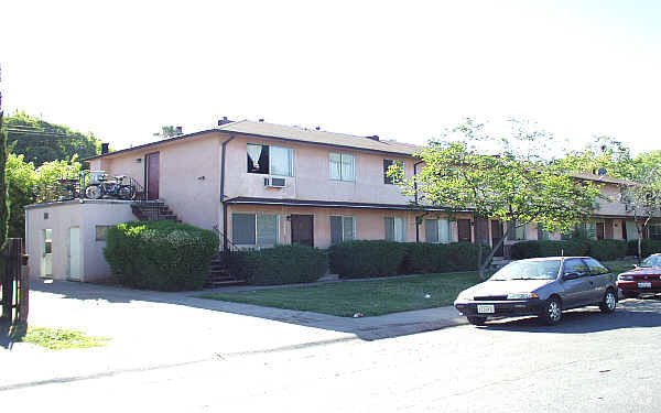 Building Photo - Fairview Court