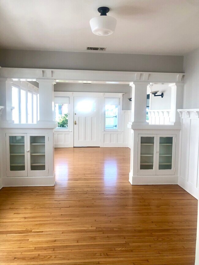 Authentic Craftsman Built-Ins - 232 Market St