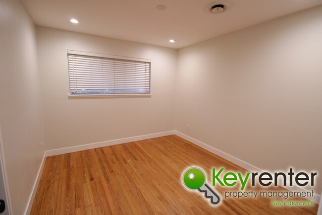 Building Photo - 4741 Foster Way