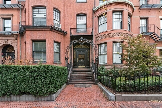 Building Photo - 183 Marlborough St