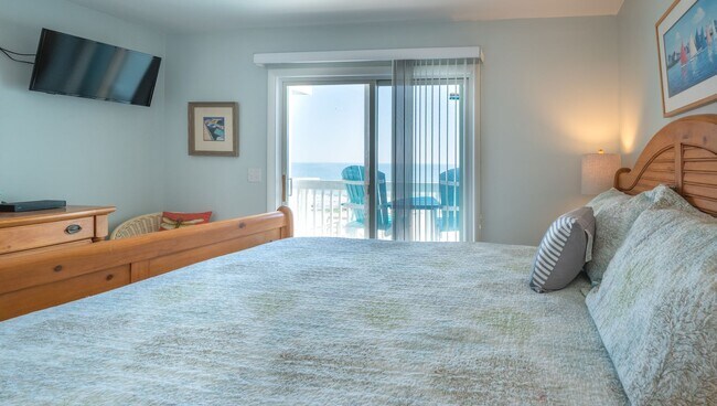 Building Photo - PRICE REDUCED ON OCEANFRONT OFF-SEASON MONTHLY RENTAL