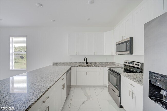 Building Photo - 3306 56th St W