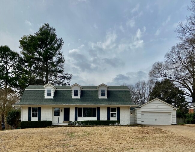 Primary Photo - 1827 Poplar Estates Pkwy