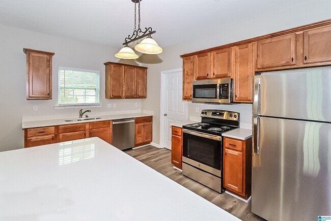 Building Photo - 2048 Fairbank Cir