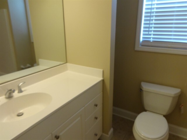 Building Photo - 12 Peregrine Dr