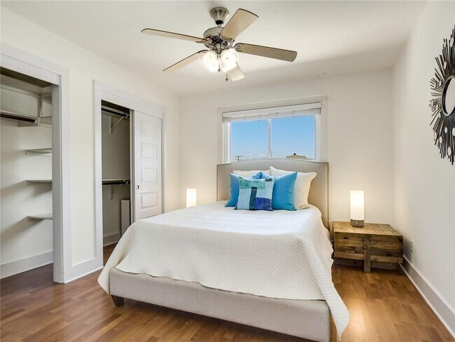 Building Photo - 3815 Guadalupe St