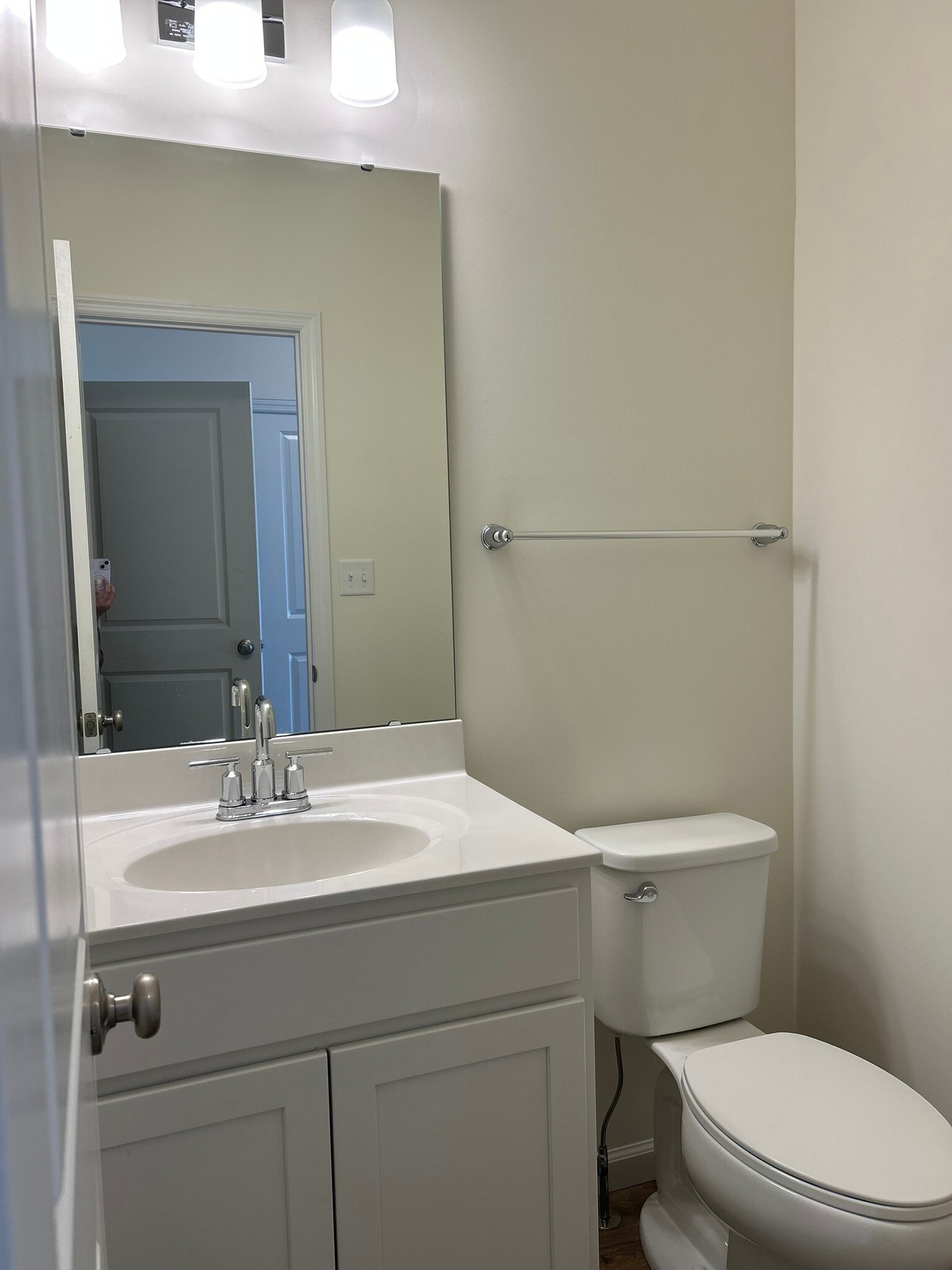 Main floor - Half bath - 112 Day Lily Ln