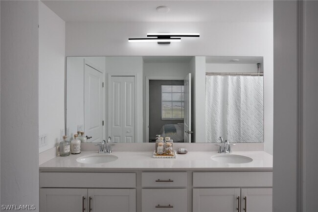 Building Photo - 5629 Double Eagle Cir