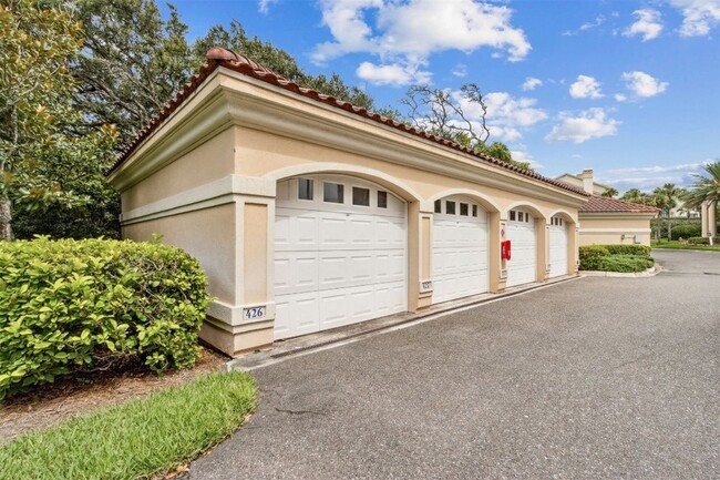 Building Photo - 426 Beachside Pl