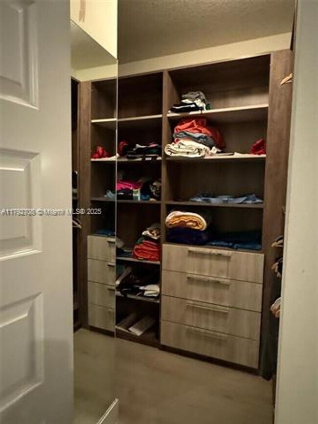 Building Photo - 10376 NW 76th Terrace