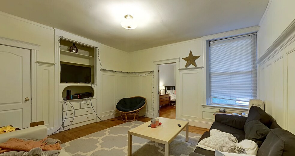 Building Photo - 1130 Commonwealth Ave