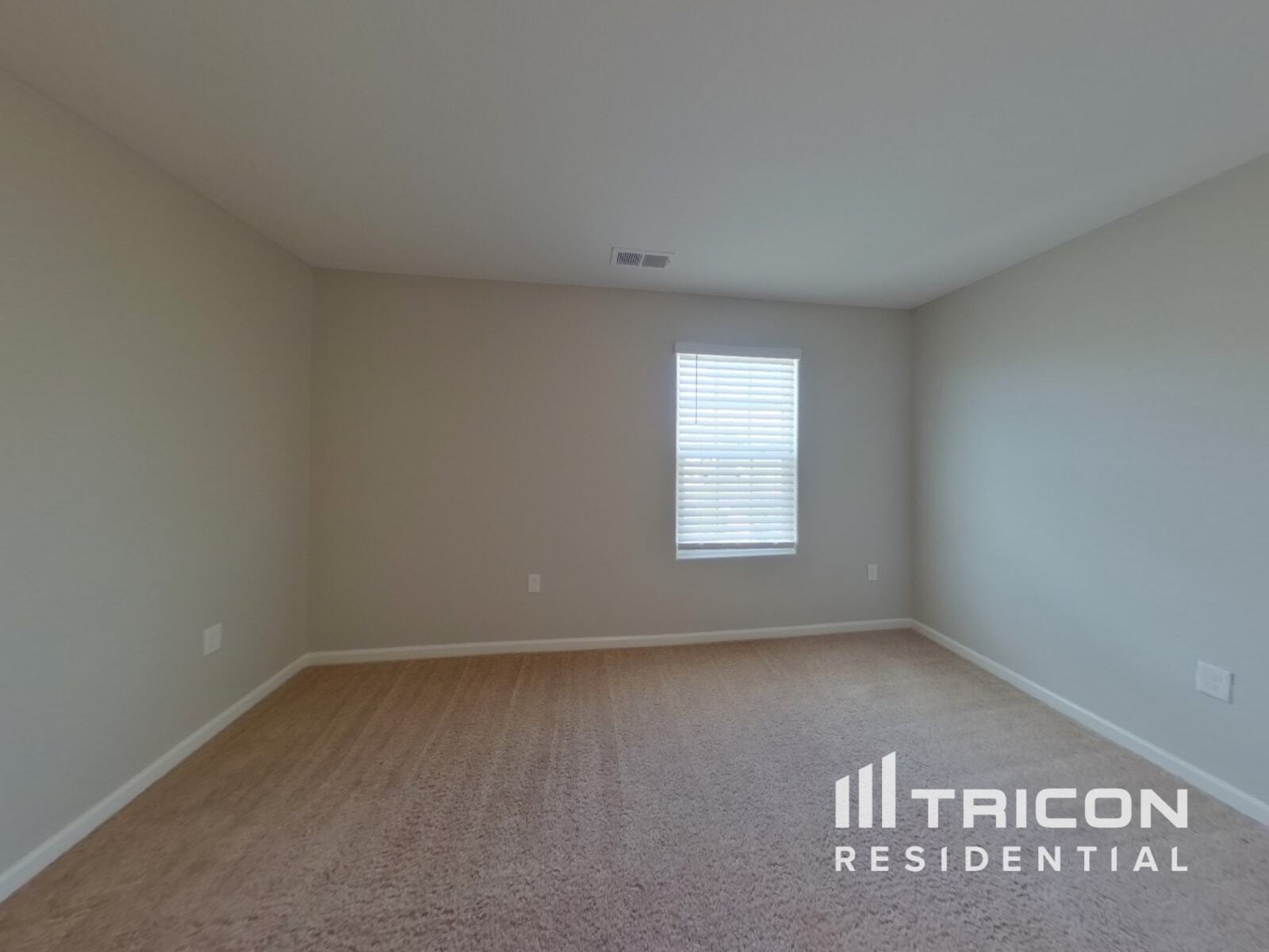 Building Photo - 494 Aubrey Wds Dr