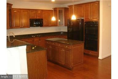 Building Photo - 1709 Taymount Terrace NE