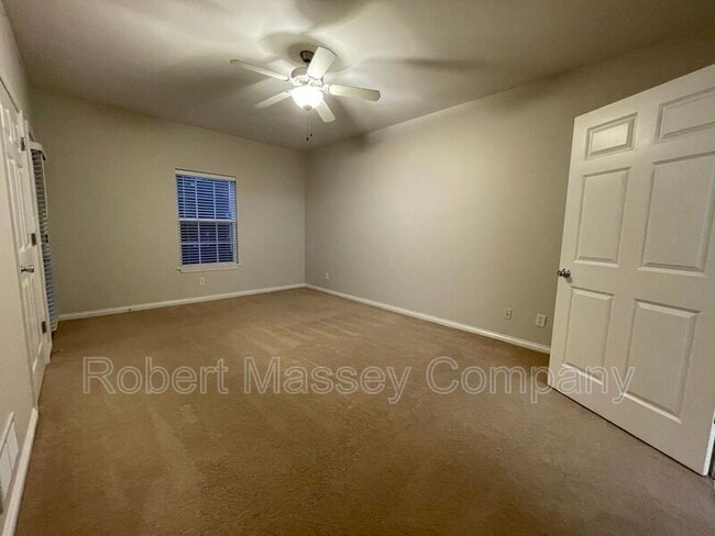 Building Photo - 346 S Dorsey Ln