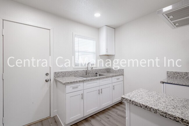 Building Photo - 1244 Virginia Ave