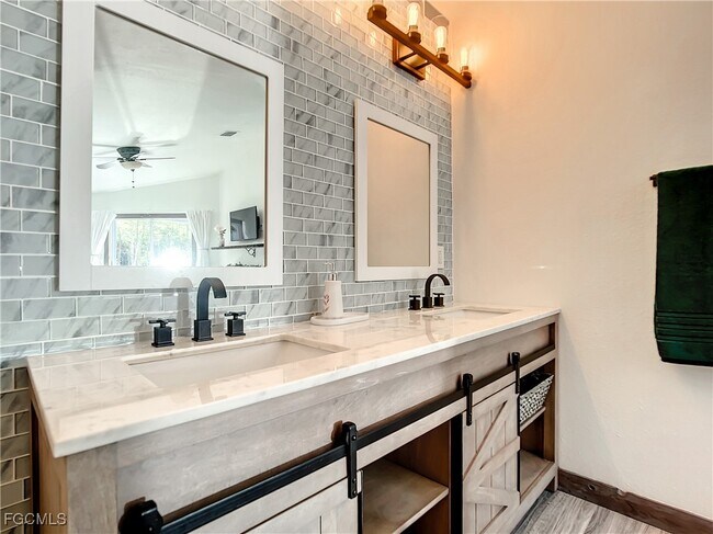 Building Photo - 2511 6th St NW