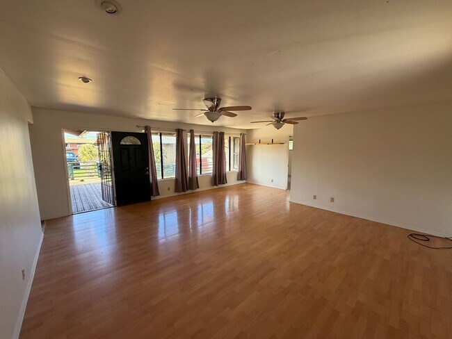 Building Photo - 23 Koki Pl