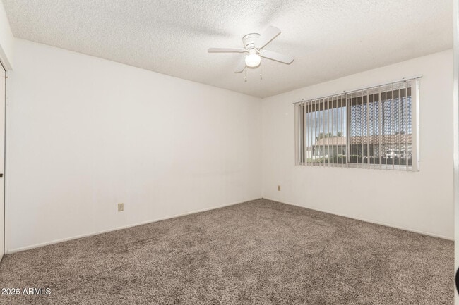 Building Photo - 4013 S Hazelton Ln