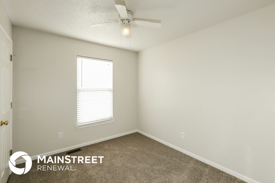 Building Photo - 8526 NE 105th Terrace