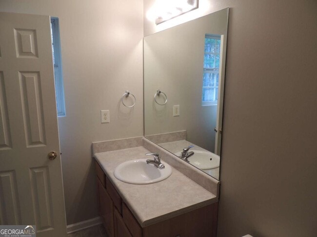 Building Photo - 5659 Windfall Ln