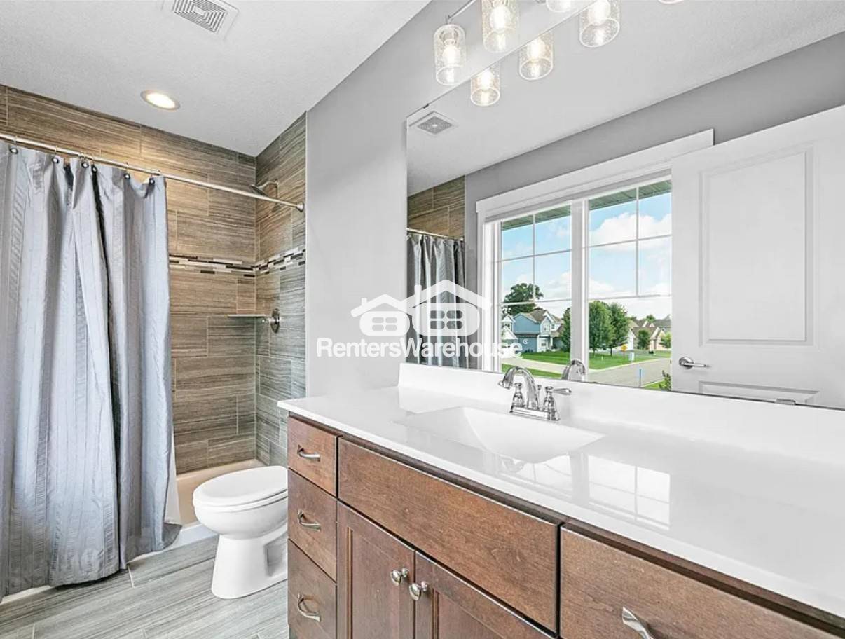 Building Photo - 1149 167th Ave NW