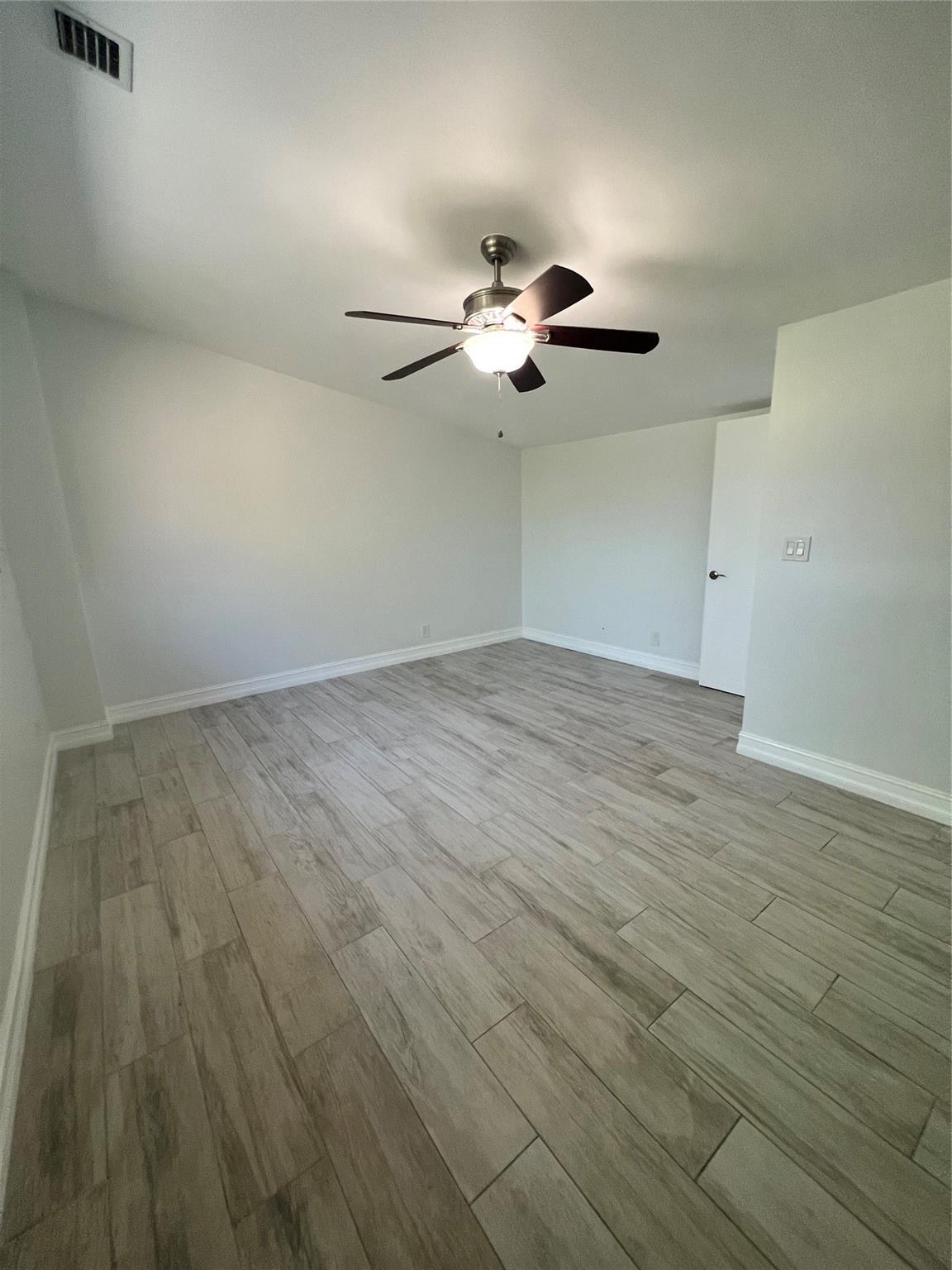 Building Photo - 2352 NW 37th Ave