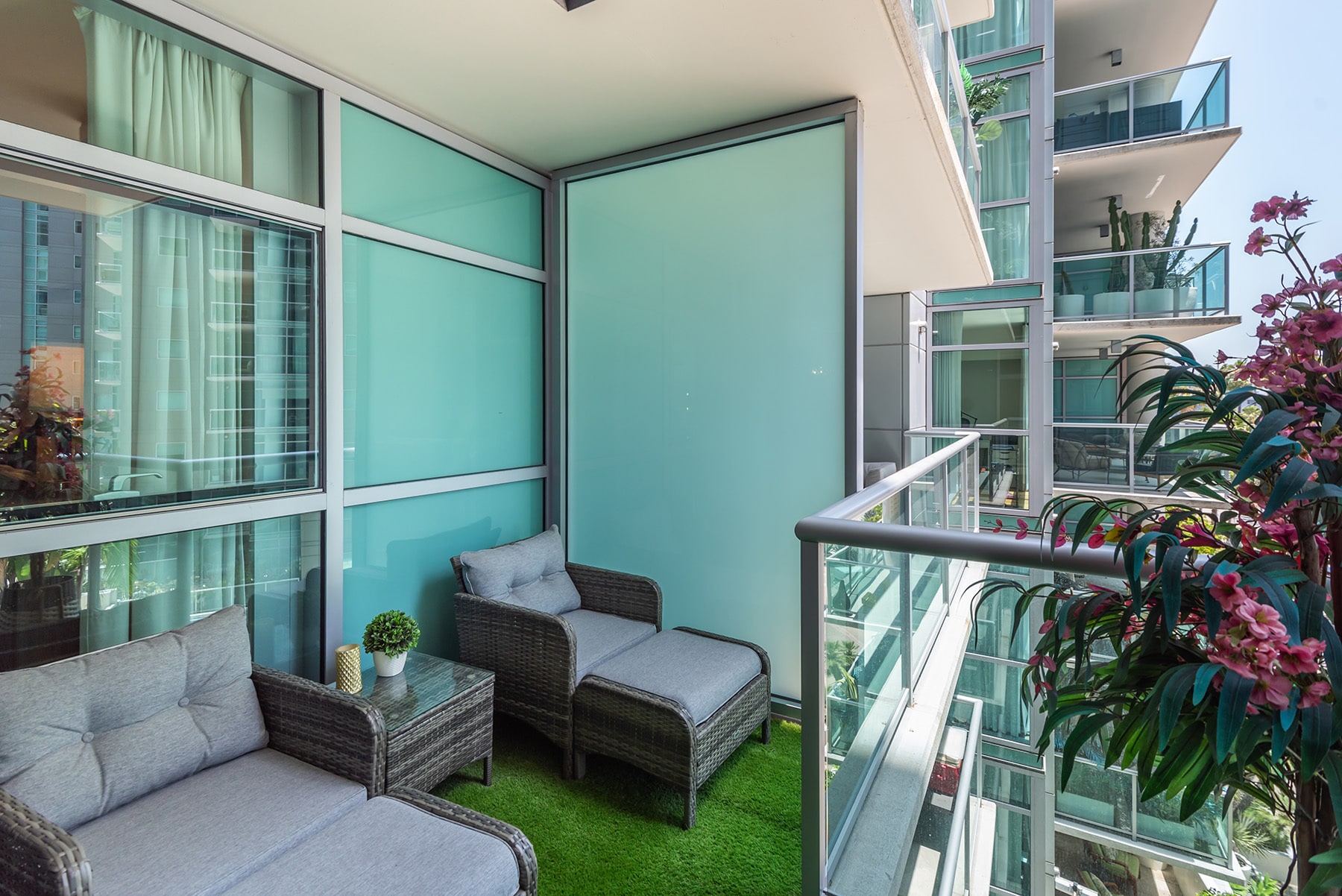 Building Photo - 13700 Marina Pointe Dr