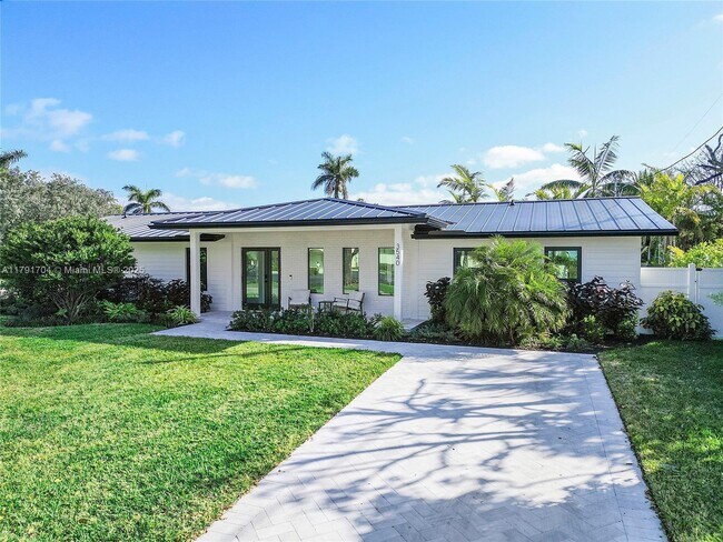 Primary Photo - 3540 NE 28th Ave