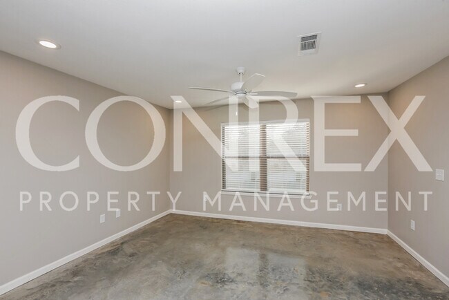 Building Photo - Stunning New Construction Home in Pearl!