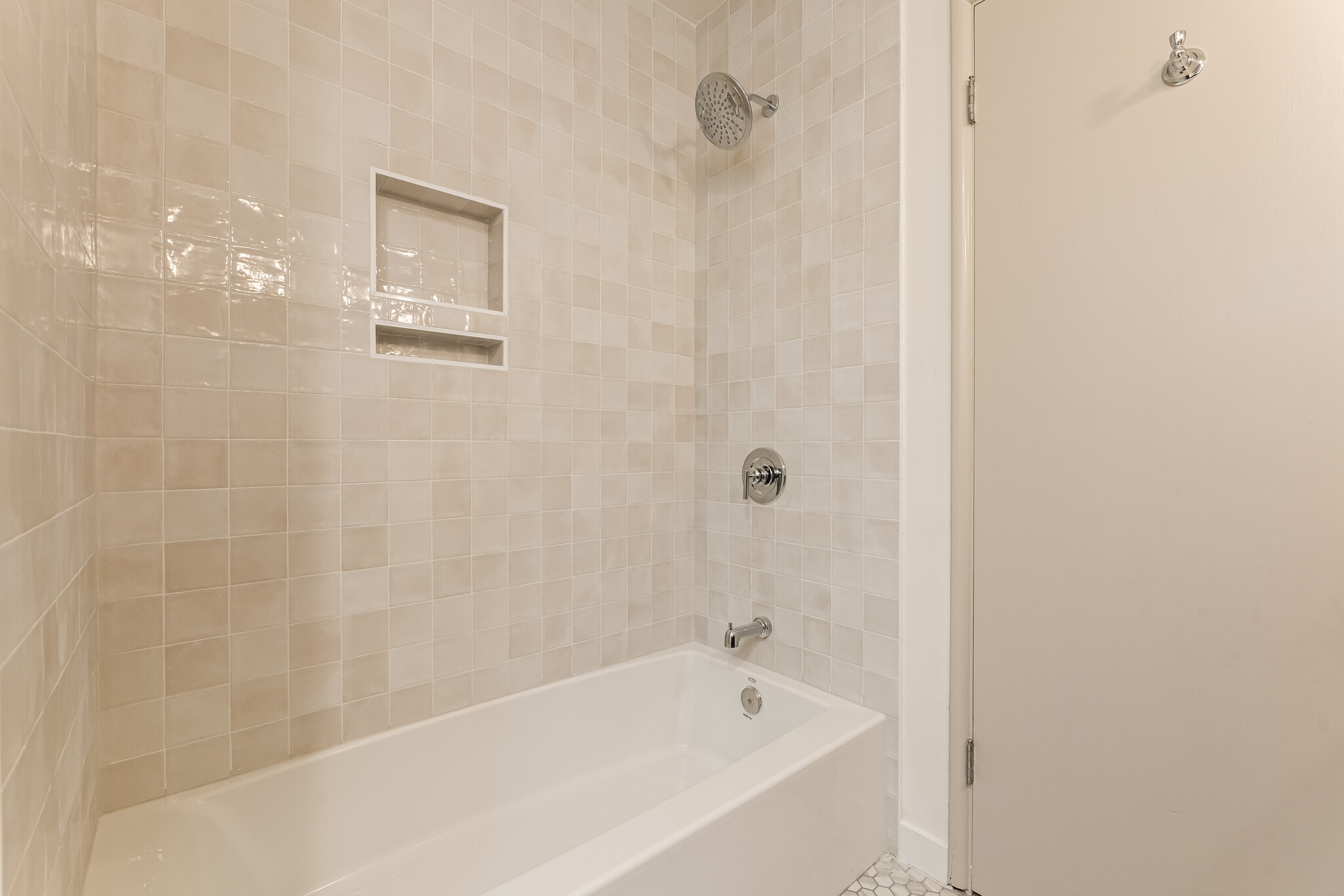 Building Photo - 3205 Fairesta St