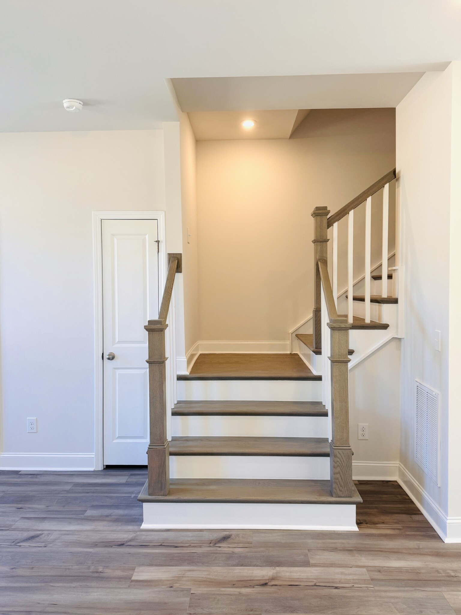 Stairs to third floor - 15313 Ballancroft Pky