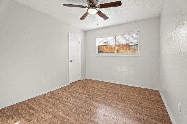 Building Photo - 16426 Forest Bend Ave