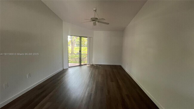 Building Photo - 9986 Nob Hill Ln