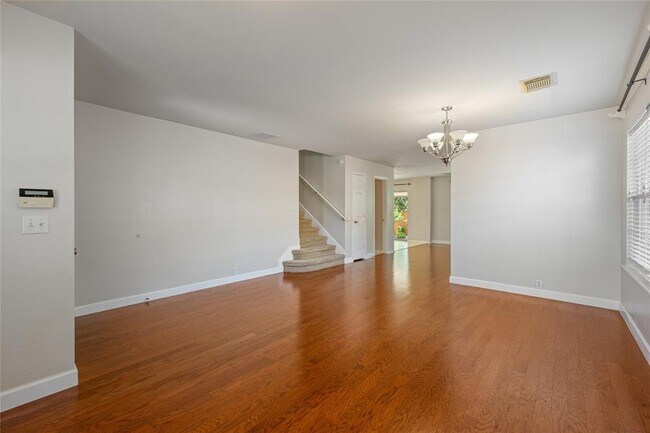 Building Photo - 14716 Lantern Dr